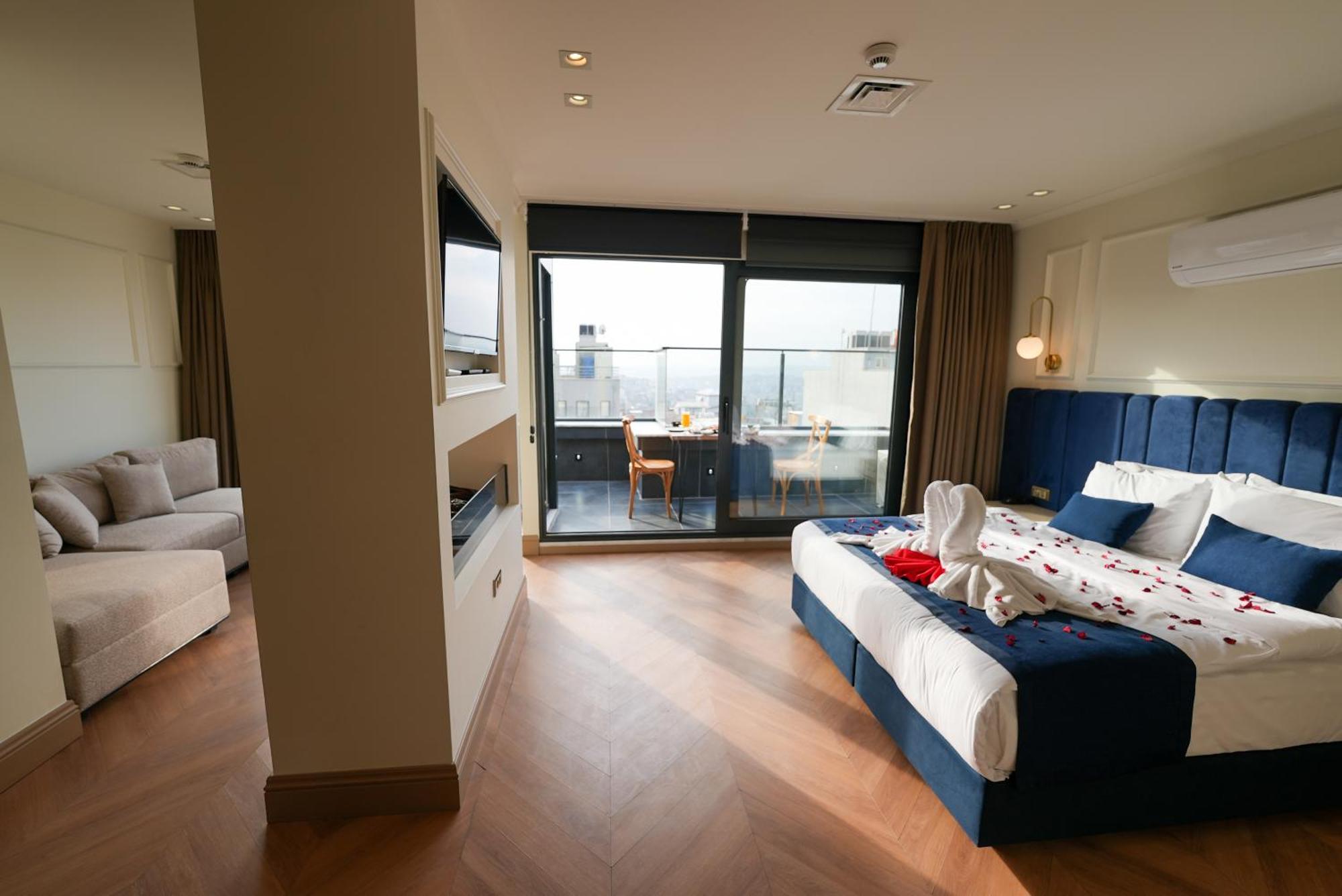 Taksim Bosphorus Hotel อิสตันบูล ภายนอก รูปภาพ