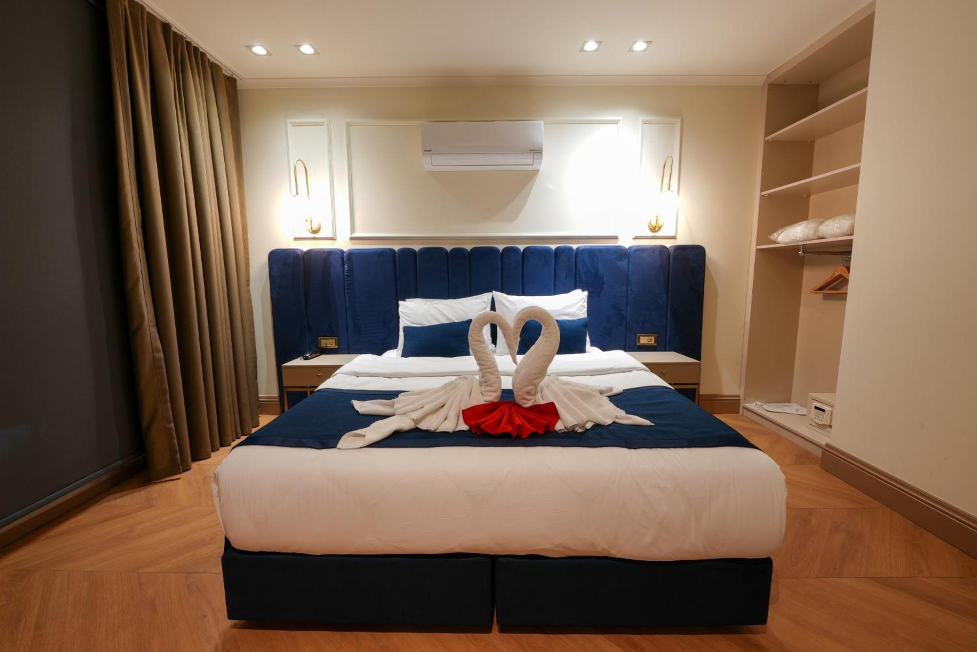 Taksim Bosphorus Hotel อิสตันบูล ภายนอก รูปภาพ