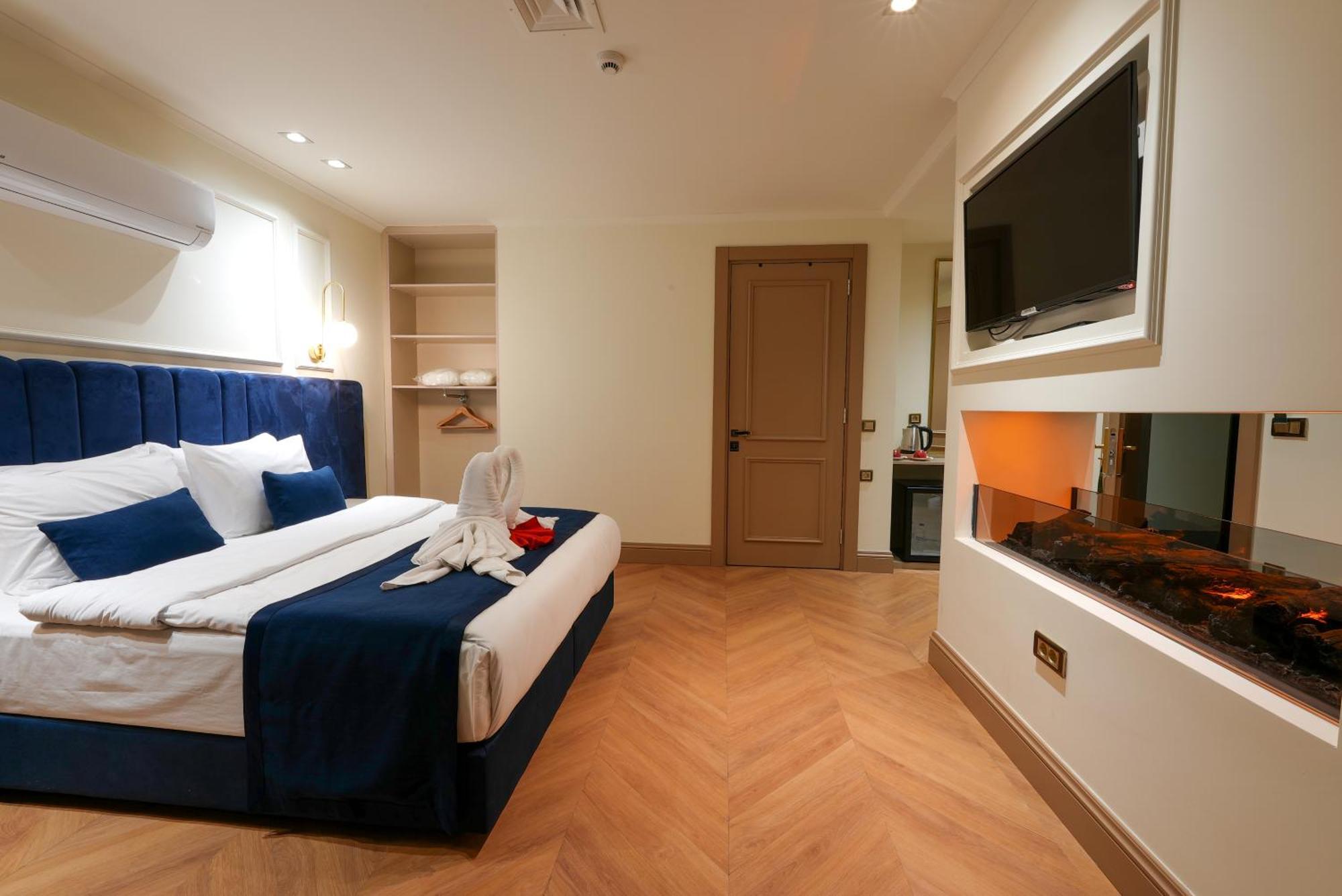 Taksim Bosphorus Hotel อิสตันบูล ภายนอก รูปภาพ