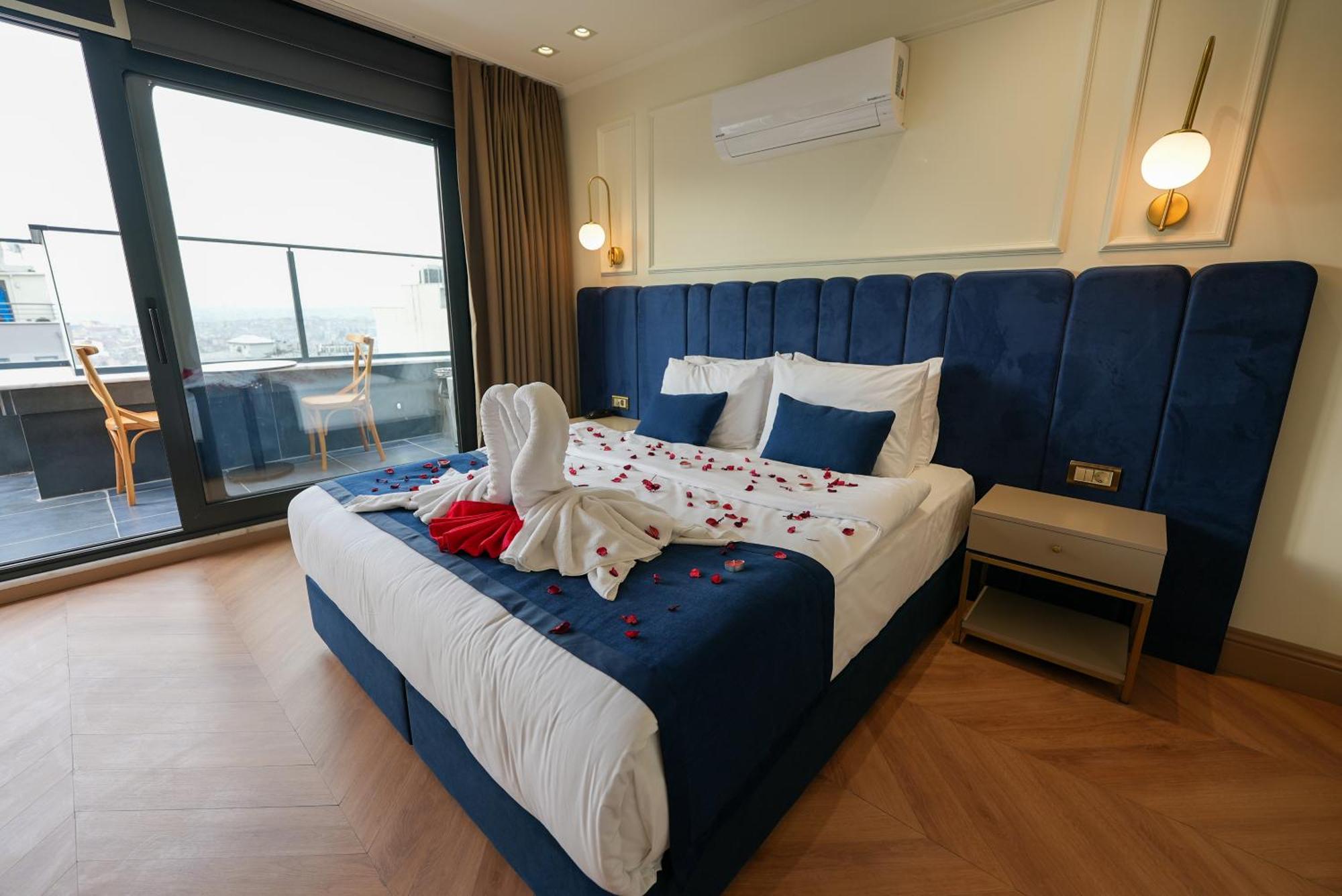 Taksim Bosphorus Hotel อิสตันบูล ภายนอก รูปภาพ